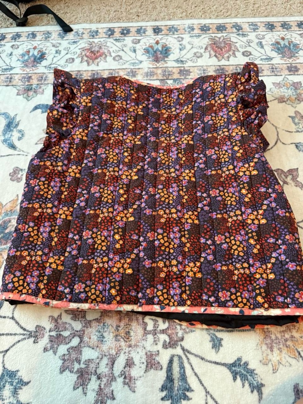 Printed Ruffled Toggle Vest Dolan - Picture 4 of 4